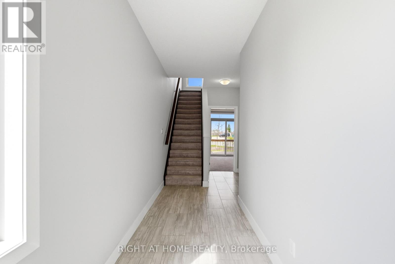 10 - 2060 Meadowgate Boulevard, London South, Ontario  N6M 0H5 - Photo 6 - X13172886