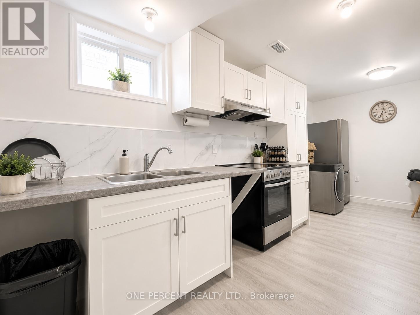 84 Elgar Avenue, Hamilton, Ontario  L9C 4E5 - Photo 4 - X13172922