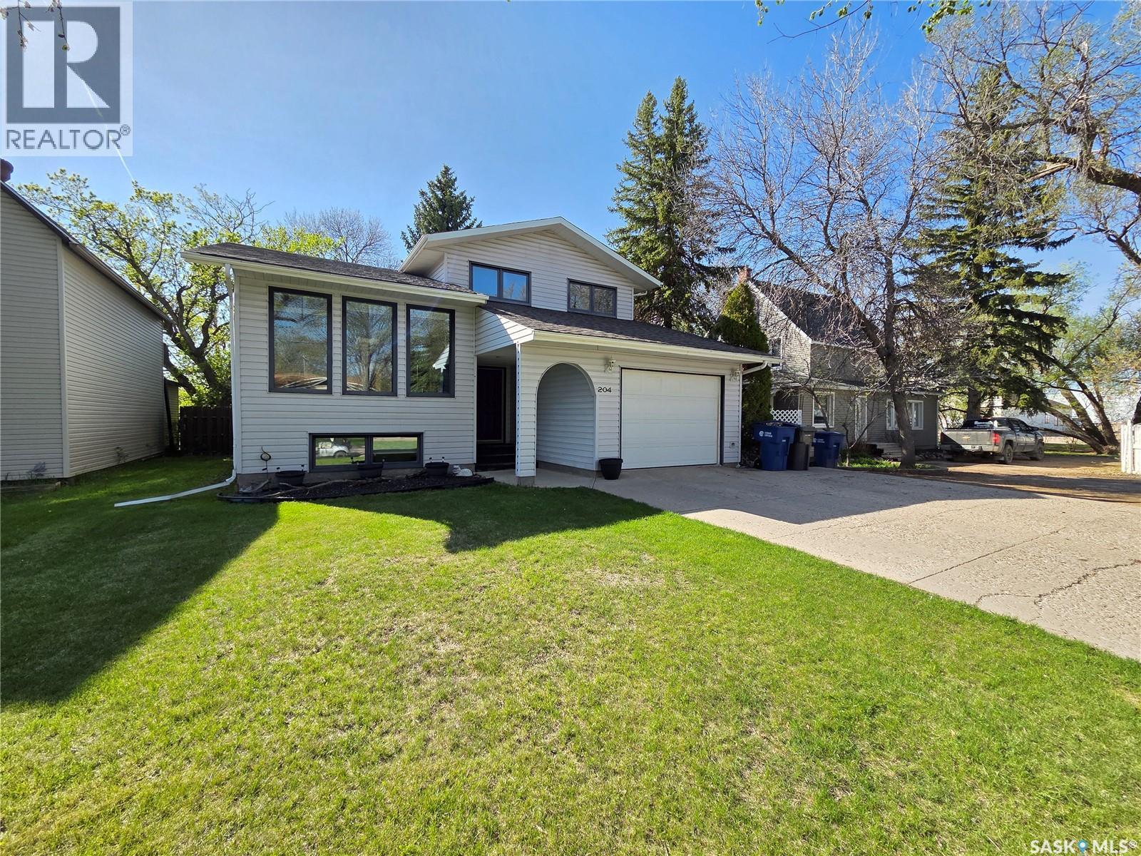 204 1st Street E, Carlyle, Saskatchewan  S0C 0R0 - Photo 4 - SK036896