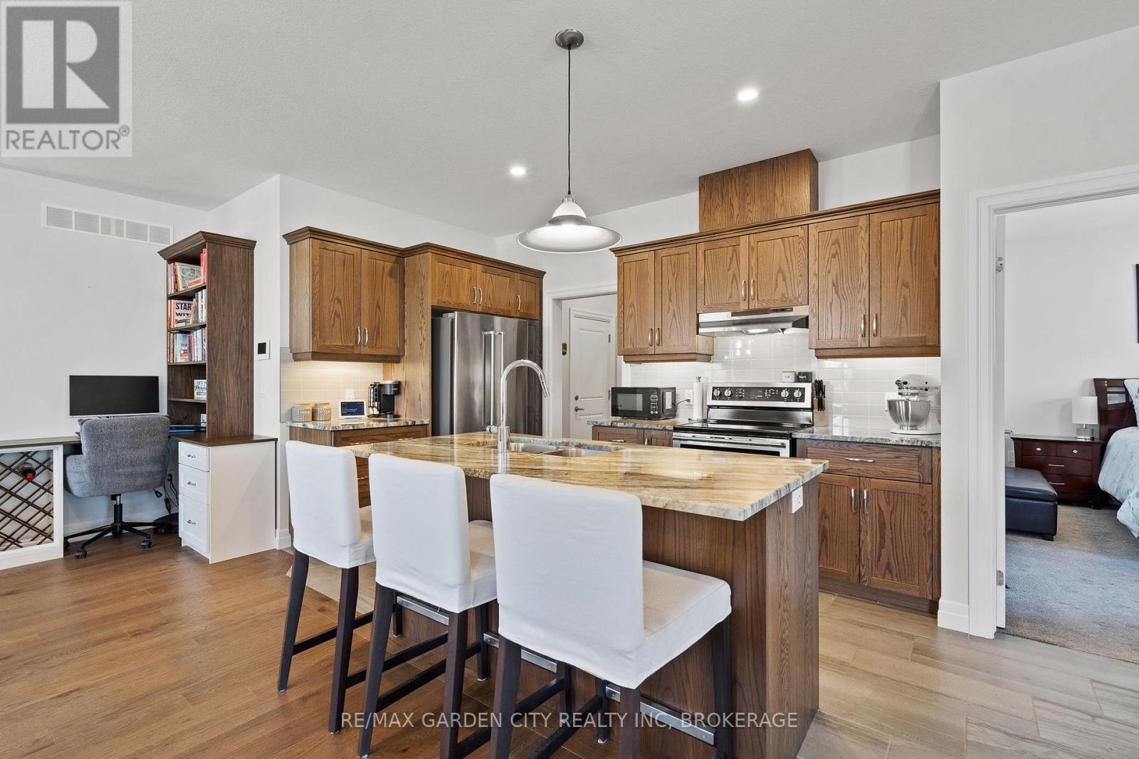 54 Borden Trail, Welland, Ontario  L3C 0H1 - Photo 6 - X13172972
