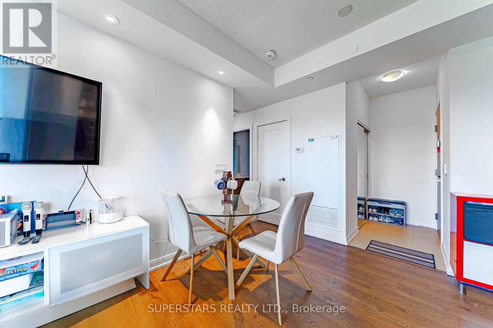 3422 - 275 Village Green Square, Toronto, Ontario M1S 0L8 - Photo 3 - E13172988