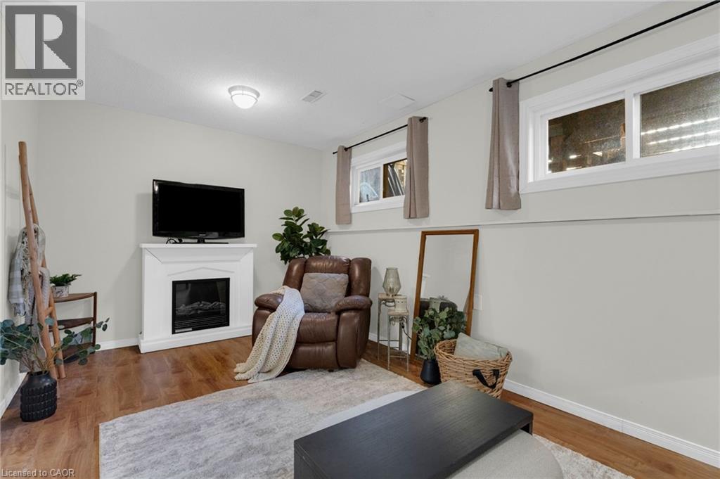 4 Parkside Crescent, Angus, Ontario  L0M 1B3 - Photo 23 - 40833523