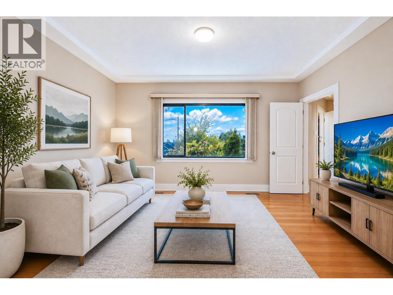 5225 Georgia Street, Burnaby, British Columbia  V5B 1V3 - Photo 7 - R3127707