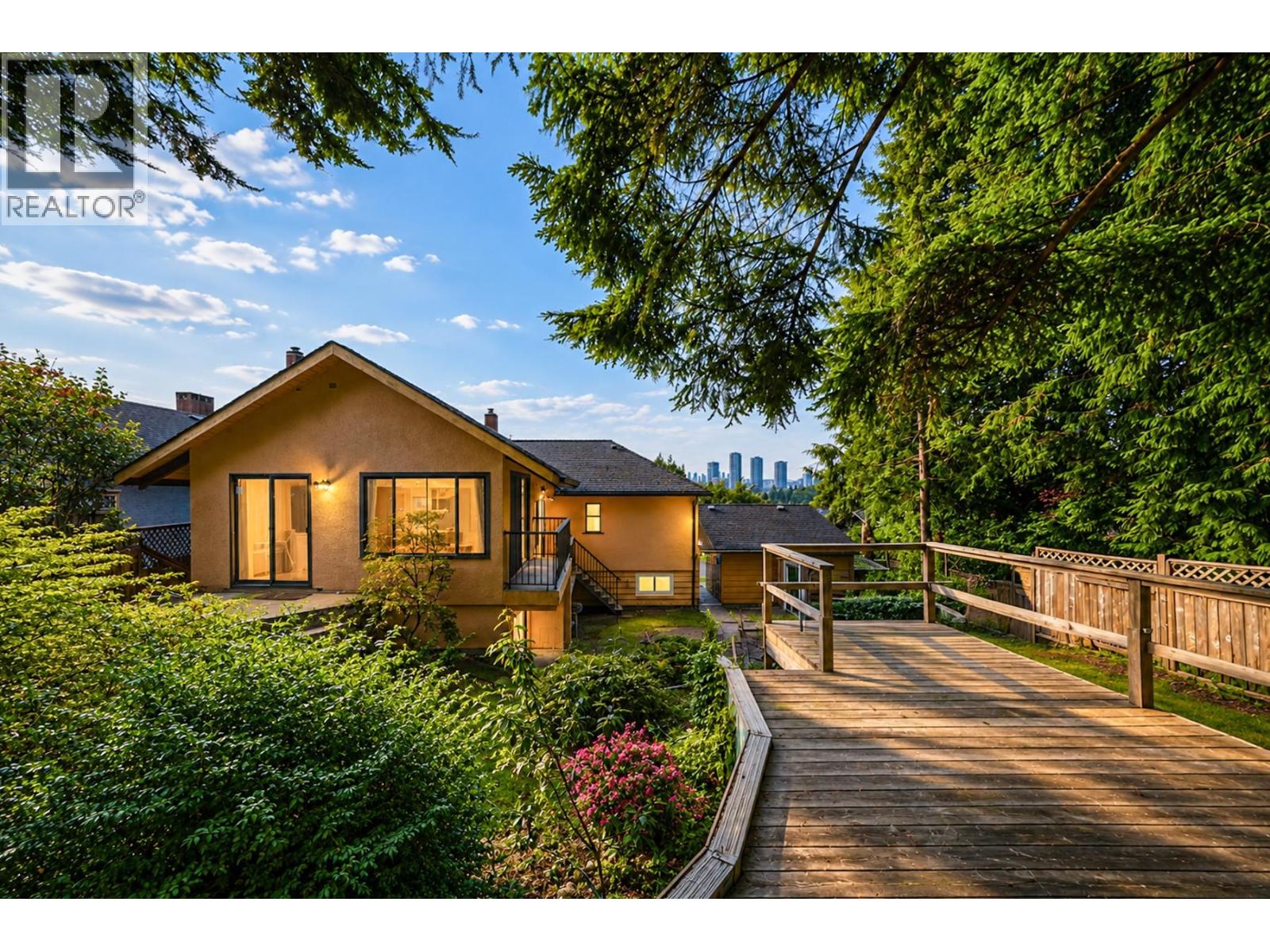 5225 Georgia Street, Burnaby, British Columbia  V5B 1V3 - Photo 37 - R3127707