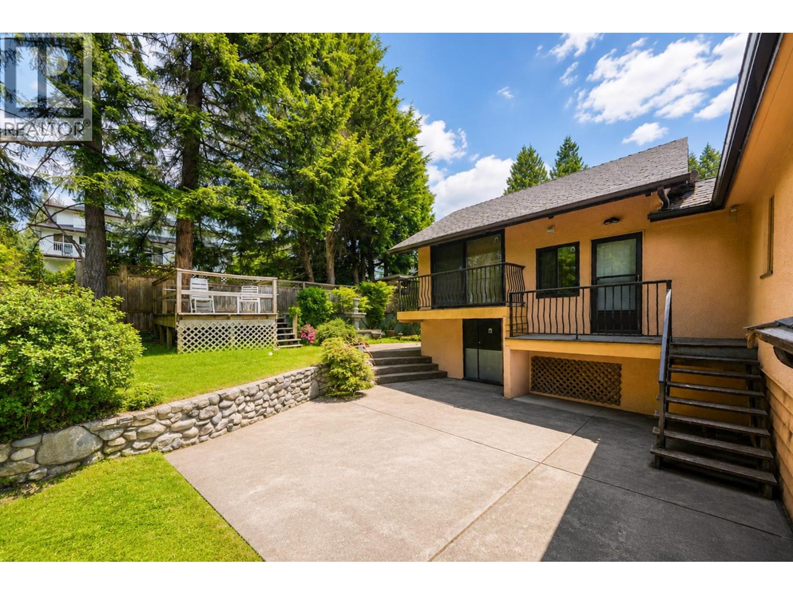 5225 Georgia Street, Burnaby, British Columbia  V5B 1V3 - Photo 38 - R3127707