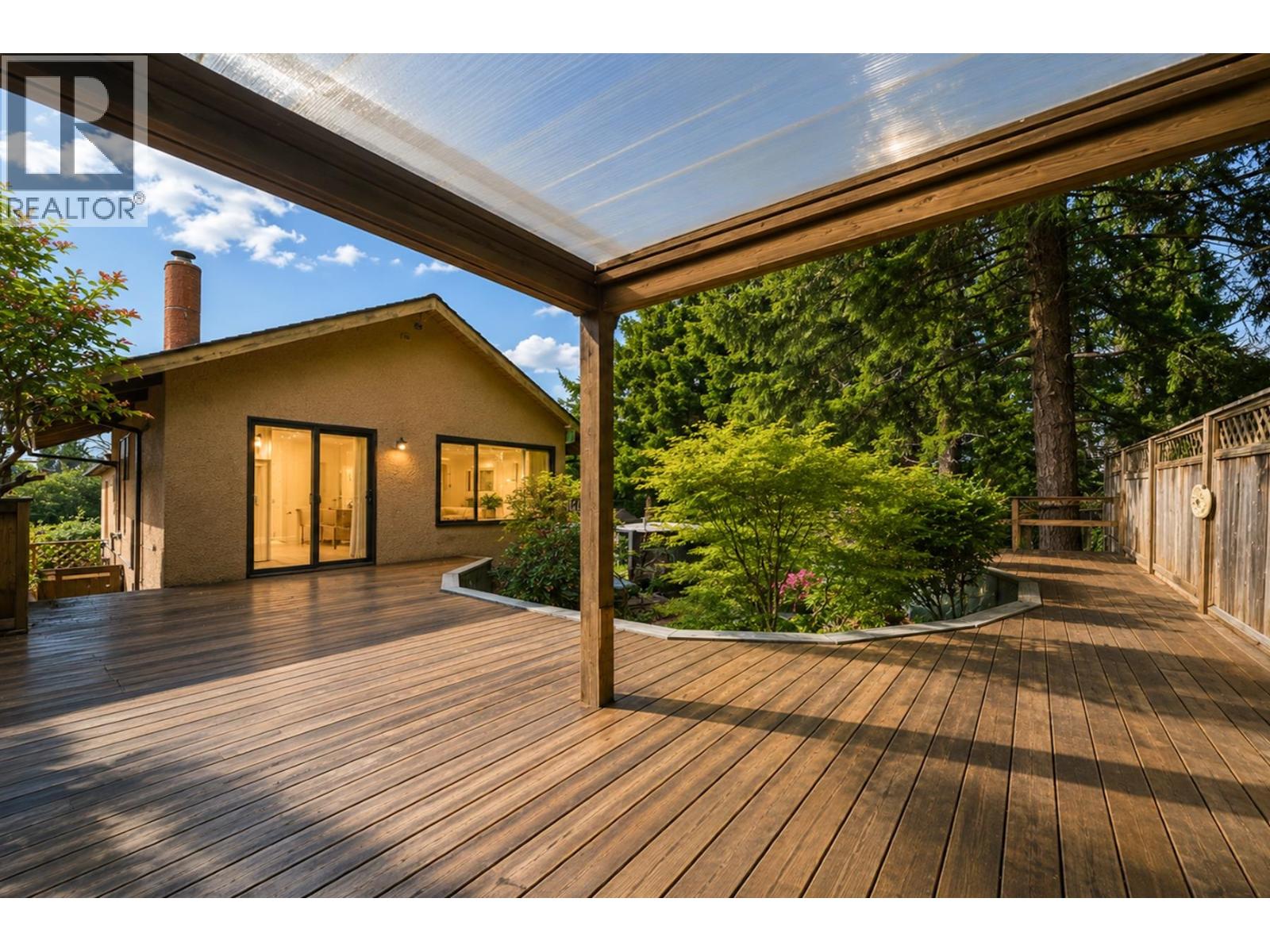 5225 Georgia Street, Burnaby, British Columbia  V5B 1V3 - Photo 39 - R3127707