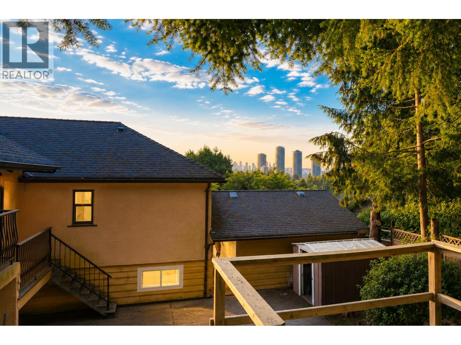 5225 Georgia Street, Burnaby, British Columbia  V5B 1V3 - Photo 36 - R3127707