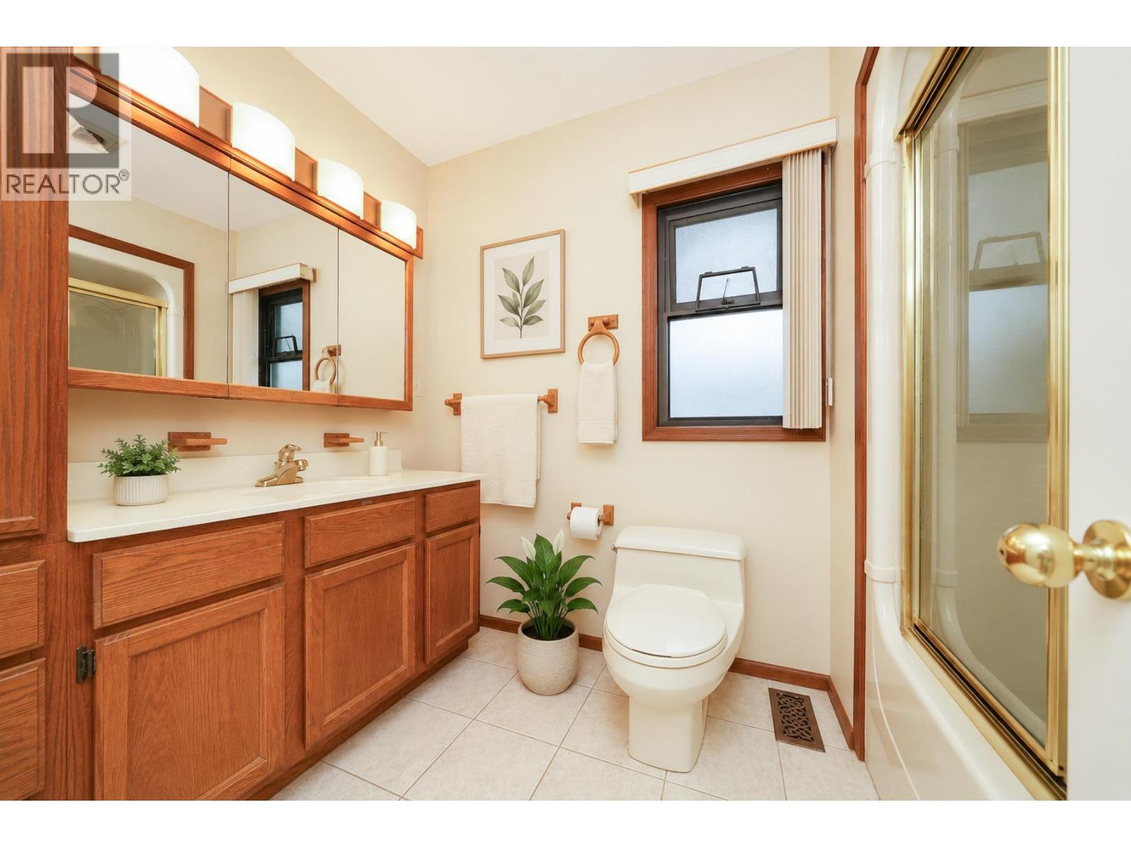 5225 Georgia Street, Burnaby, British Columbia  V5B 1V3 - Photo 32 - R3127707