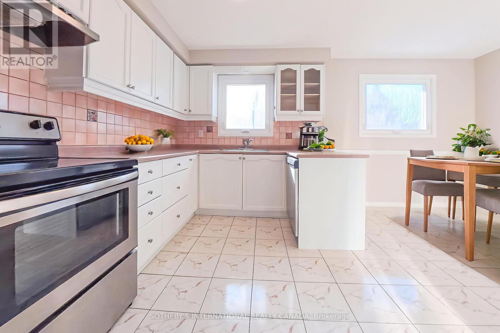 115 Tall Grass Trail, Vaughan, Ontario  L4L 3J3 - Photo 6 - N13173004