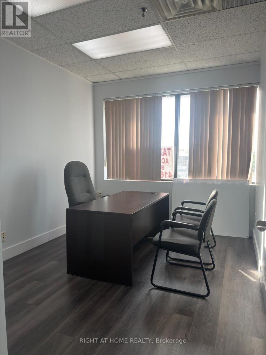 202 - 50 STEELES AVENUE E, Milton, Ontario