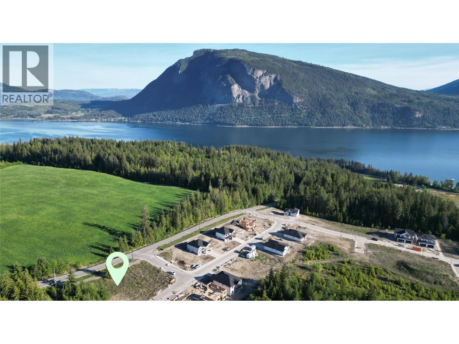 6731 42 Street NE, Salmon Arm, British Columbia V0E 1K0 - Photo 3 - 10387647