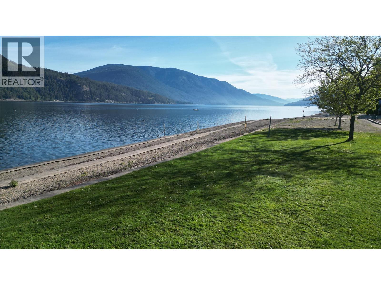 6830 42 Street NE, Salmon Arm, British Columbia  V0E 1K0 - Photo 10 - 10388655