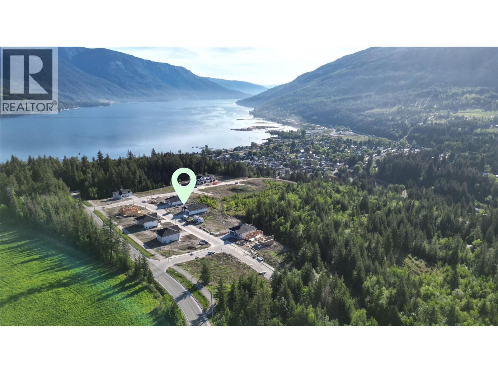 6850 42 Street NE, Salmon Arm, British Columbia V0E 1K0 - Photo 1 - 10388656