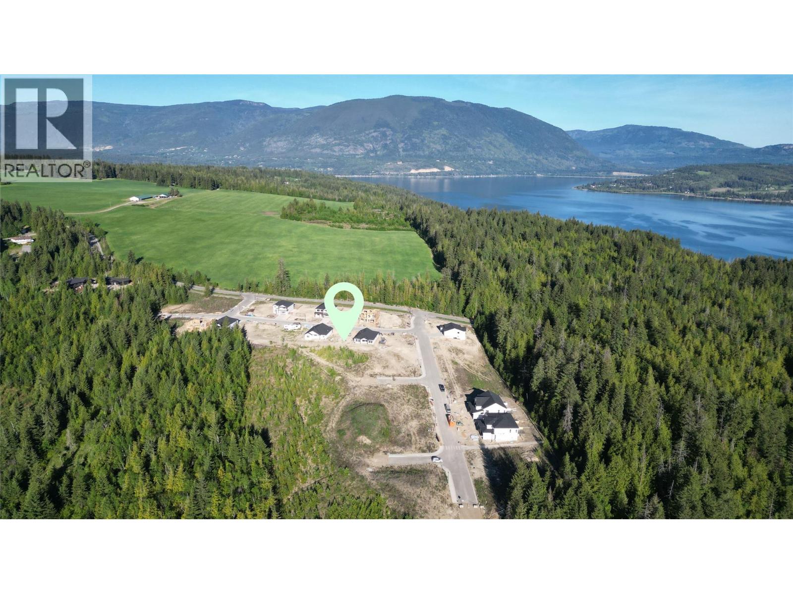 6850 42 Street NE, Salmon Arm, British Columbia V0E 1K0 - Photo 3 - 10388656