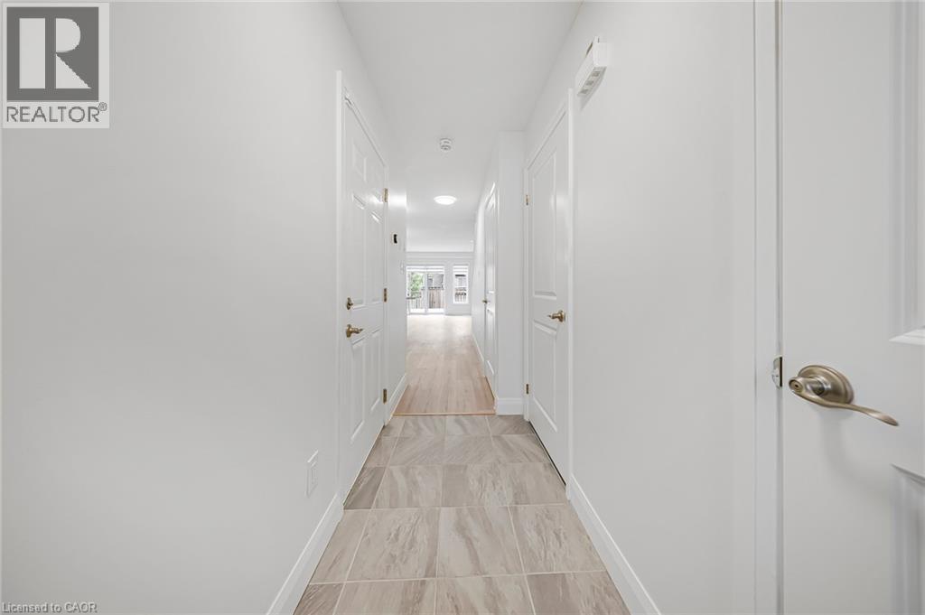 145 South Creek Drive Unit# A4, Kitchener, Ontario N2P 2N3 - Photo 2 - 40832689