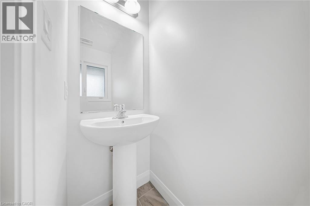 145 South Creek Drive Unit# A4, Kitchener, Ontario N2P 2N3 - Photo 3 - 40832689