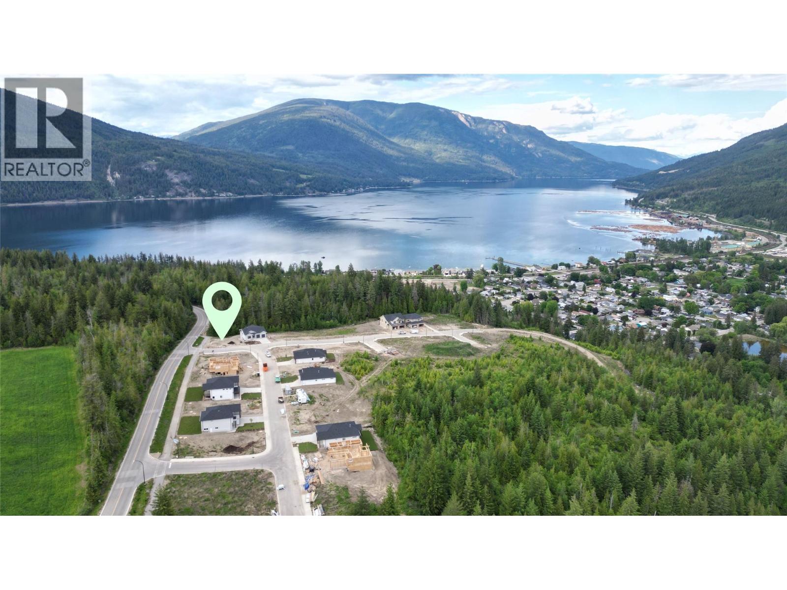 4201 69 Avenue NE, Salmon Arm, British Columbia  V0E 1K0 - Photo 3 - 10388660