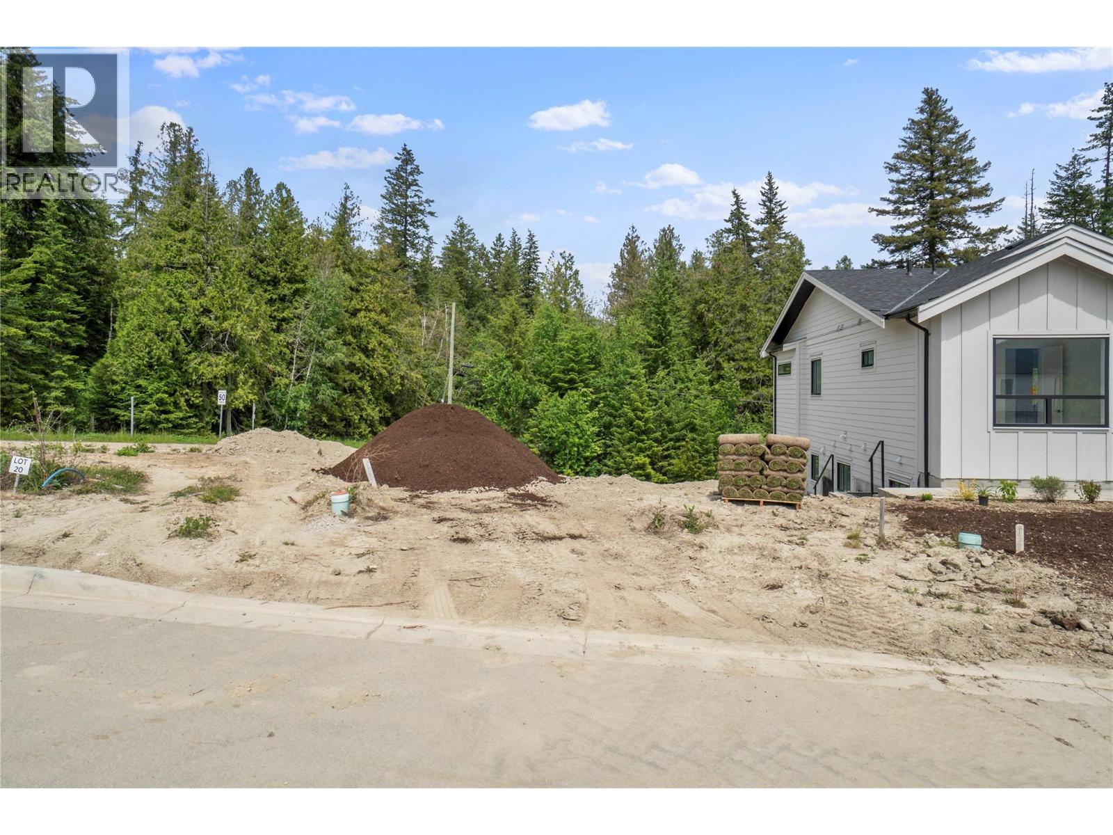 4201 69 Avenue NE, Salmon Arm, British Columbia  V0E 1K0 - Photo 6 - 10388660