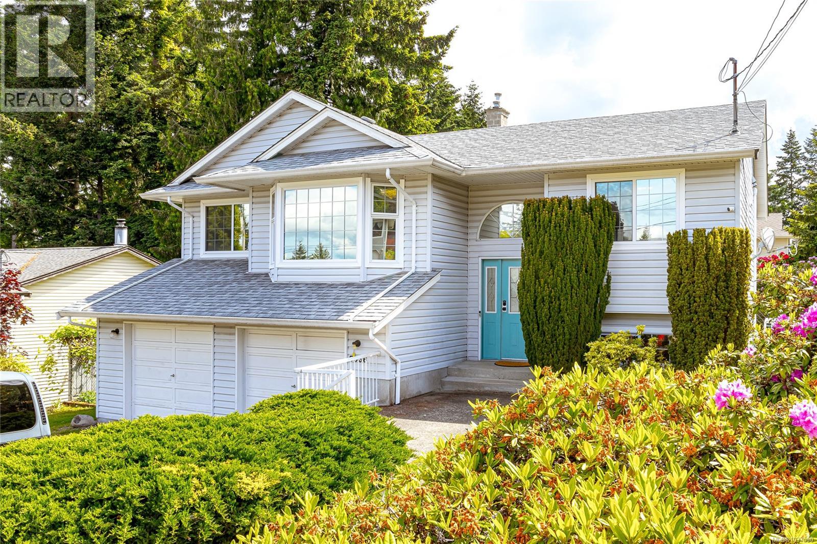 5536 Ventura Dr, Nanaimo, British Columbia