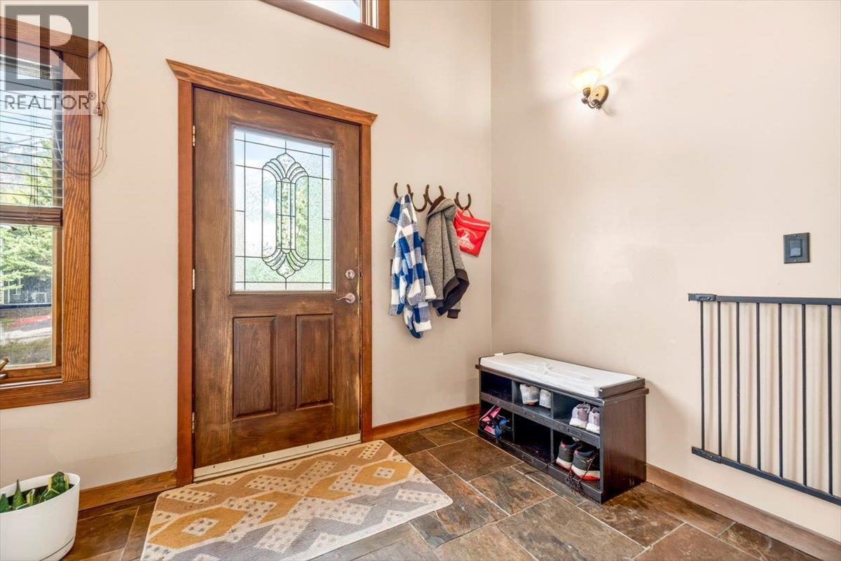 1322 11th Avenue, Fernie, British Columbia  V0B 1M0 - Photo 14 - 10386058