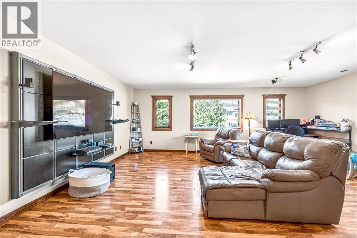 1322 11th Avenue, Fernie, British Columbia  V0B 1M0 - Photo 46 - 10386058