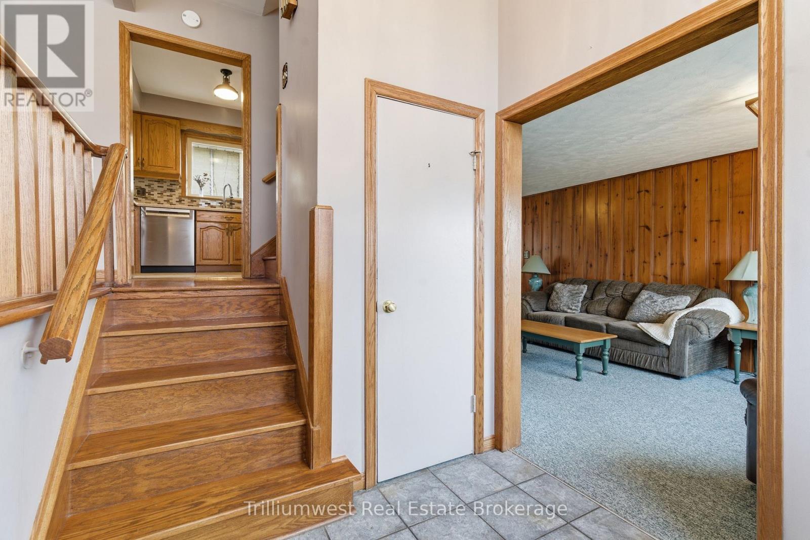 135 Burbank Road, Kitchener, Ontario N2B 1E3 - Photo 10 - X12954508