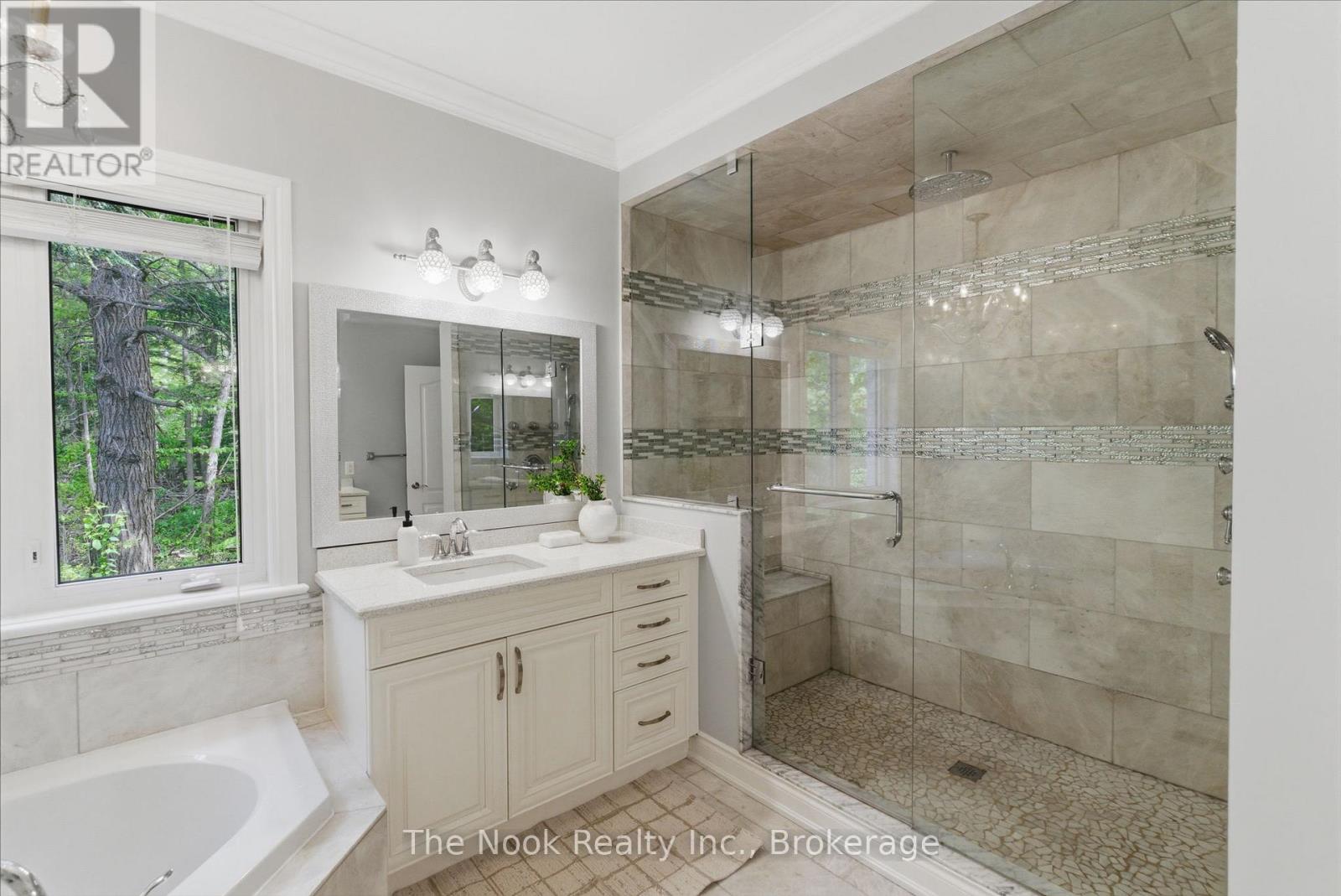 92 Holyrod Drive, Clarington, Ontario  L1E 0G8 - Photo 22 - E13173098