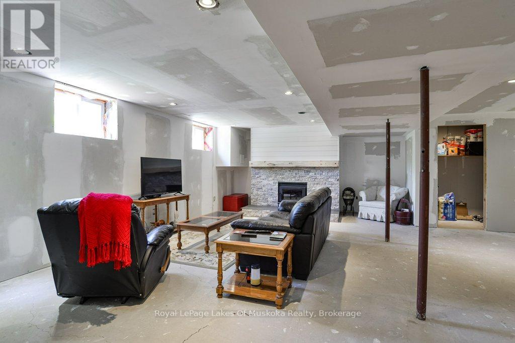 99 Glencairn Crescent, Huntsville, Ontario  P1H 2J4 - Photo 15 - X13173082