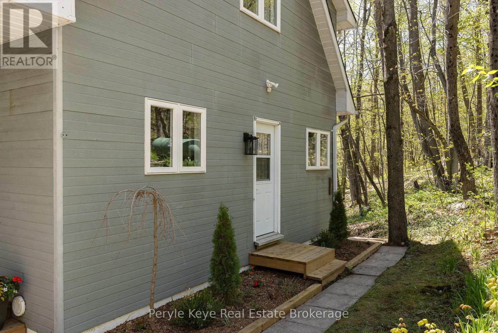 1042 Hillside Crescent, Lake Of Bays (Sinclair), Ontario  P1H 2J6 - Photo 27 - X13173096