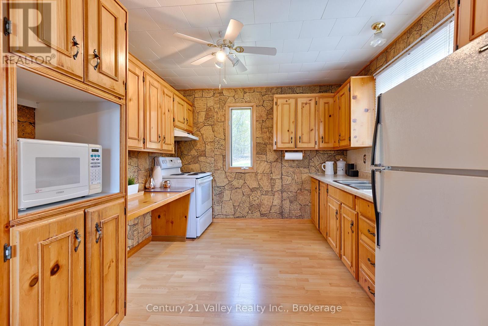 89a Lake Lapinskie Lane, Madawaska Valley, Ontario  K0J 2N0 - Photo 17 - X13173068
