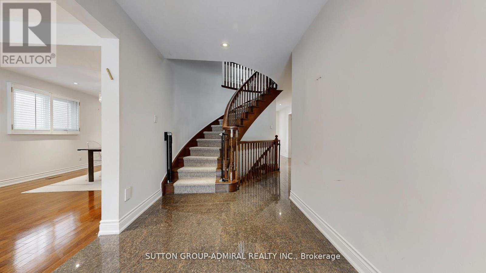 239 Rose Green Drive, Vaughan, Ontario  L4J 4R3 - Photo 17 - N13041792