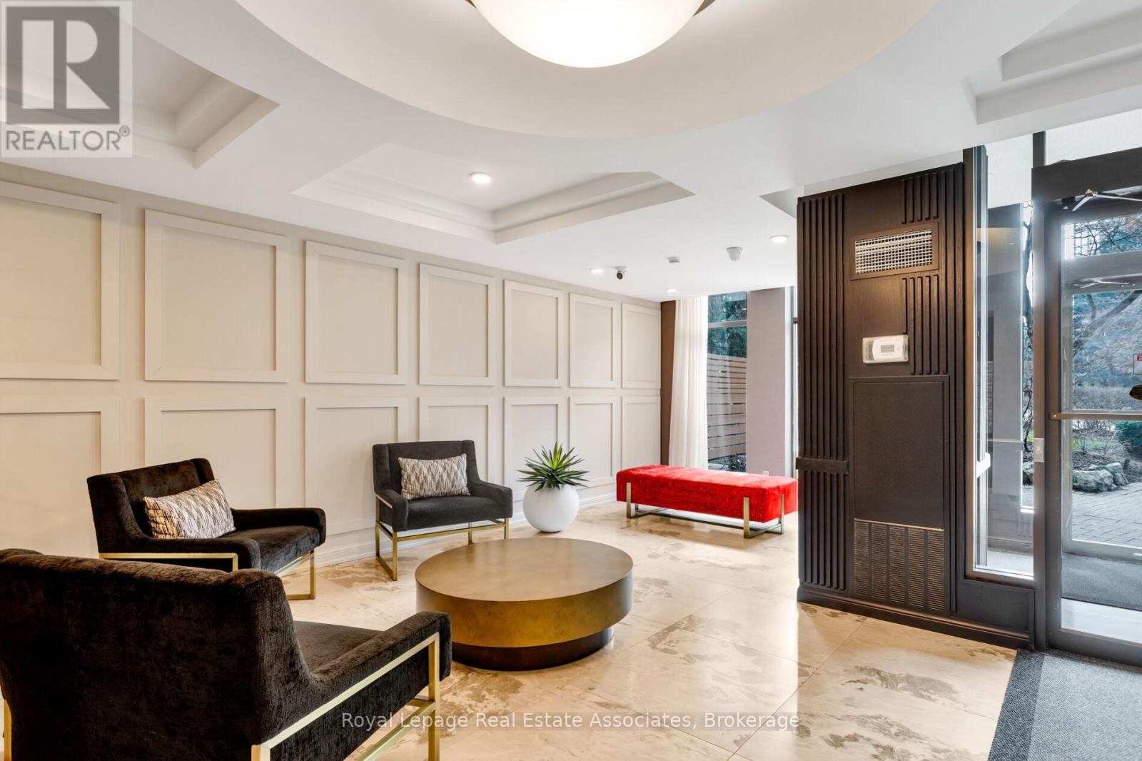 349 - 24 Southport Street, Toronto, Ontario  M6S 4Z1 - Photo 4 - W13058822