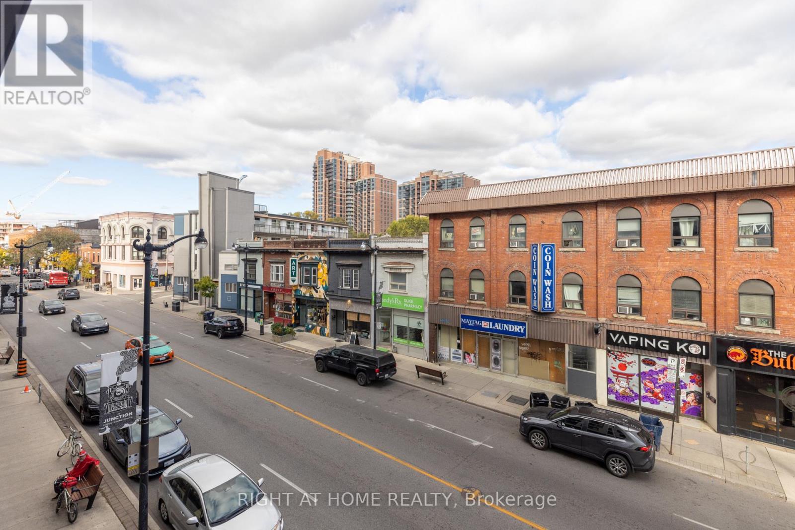 314 - 530 Indian Grove, Toronto, Ontario  M6P 2J2 - Photo 14 - W12933998