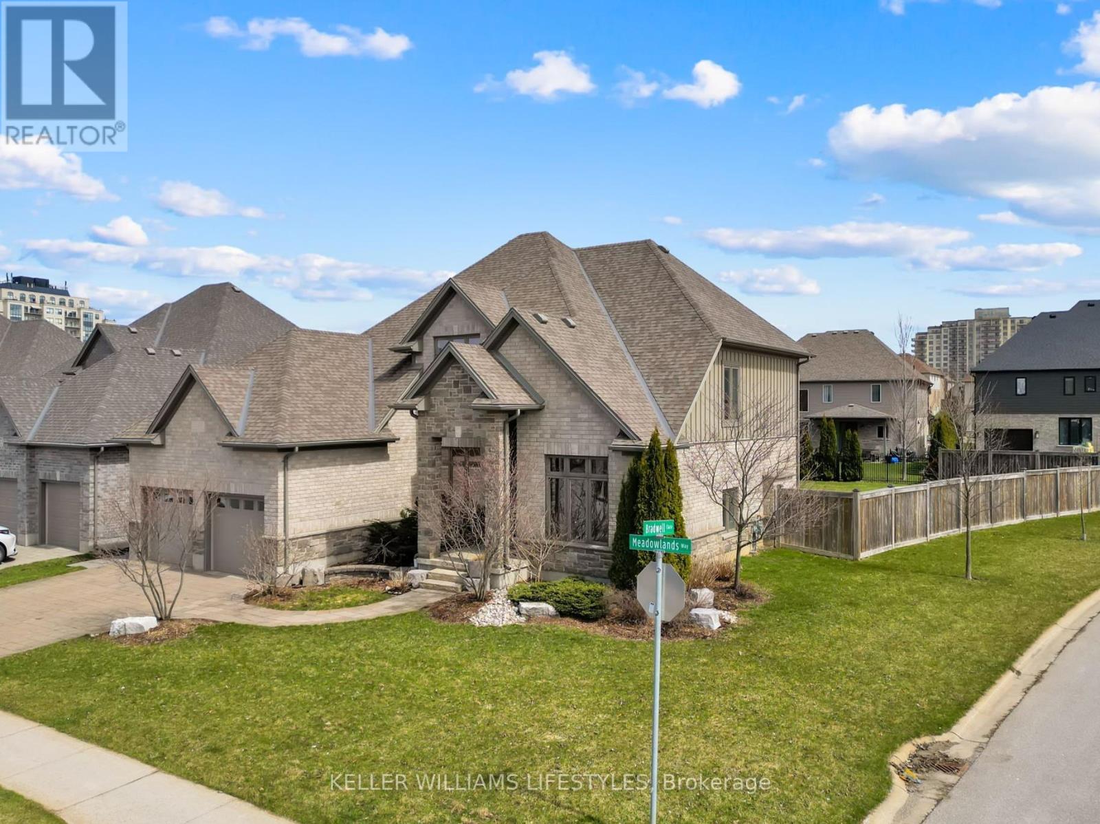 2348 Meadowlands Way, London North, Ontario  N6G 5L8 - Photo 3 - X13173010