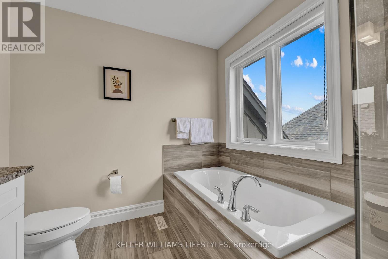 2348 Meadowlands Way, London North, Ontario  N6G 5L8 - Photo 30 - X13173010