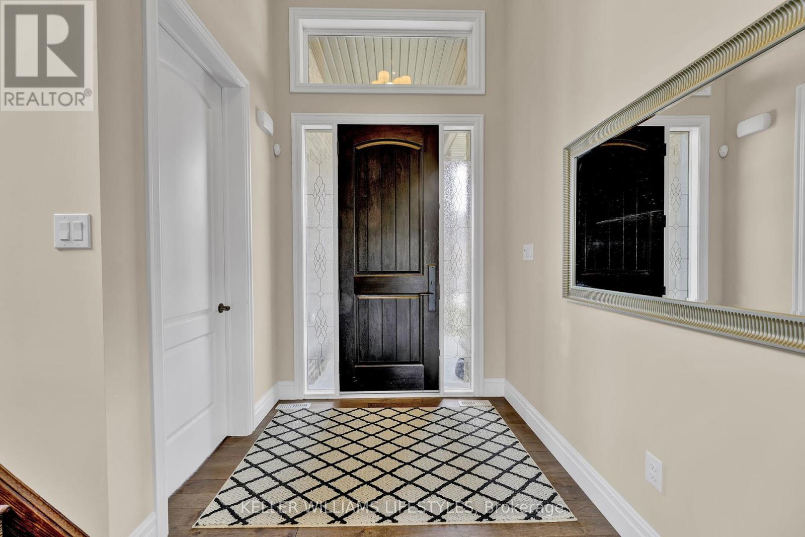 2348 Meadowlands Way, London North, Ontario  N6G 5L8 - Photo 4 - X13173010