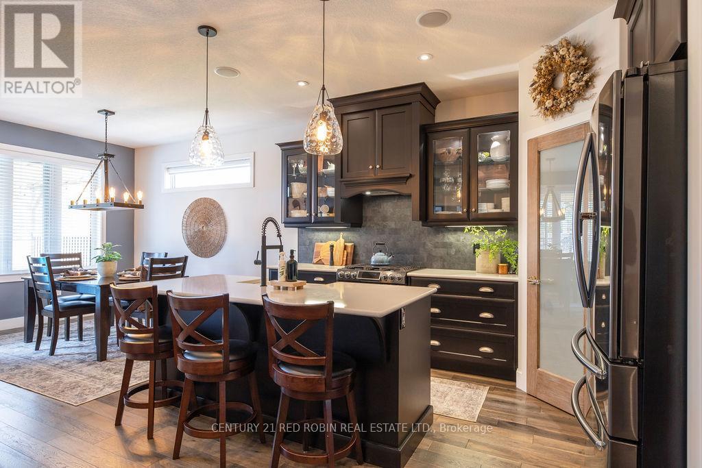 5 Connor Avenue, Strathroy-Caradoc, Ontario  N7G 0E8 - Photo 11 - X13173046