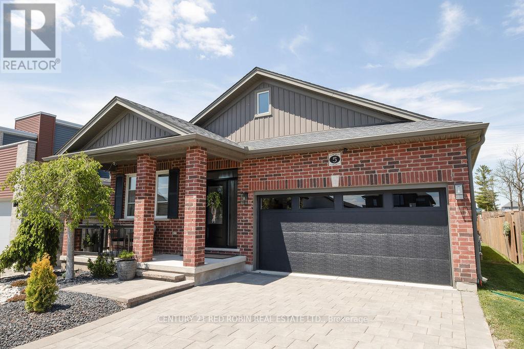 5 Connor Avenue, Strathroy-Caradoc, Ontario  N7G 0E8 - Photo 2 - X13173046