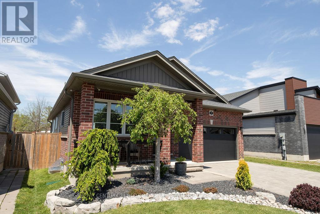 5 Connor Avenue, Strathroy-Caradoc, Ontario  N7G 0E8 - Photo 3 - X13173046