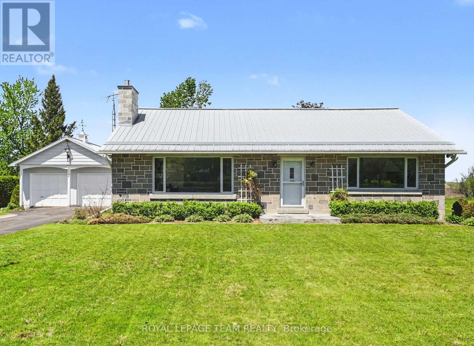2427 County Rd 18, North Grenville, Ontario  K0G 1J0 - Photo 3 - X13173166