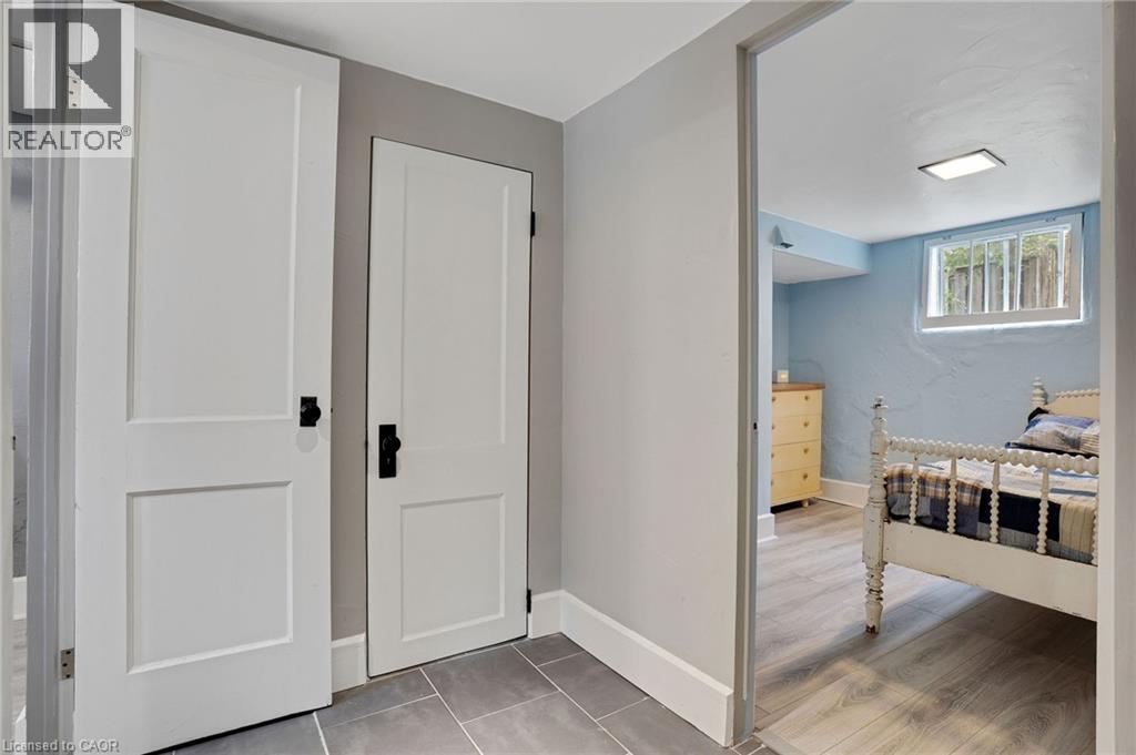 339 Greenfield Avenue, Kitchener, Ontario N2C 1E2 - Photo 33 - 40831795