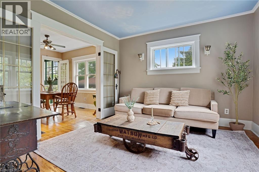 339 Greenfield Avenue, Kitchener, Ontario N2C 1E2 - Photo 4 - 40831795