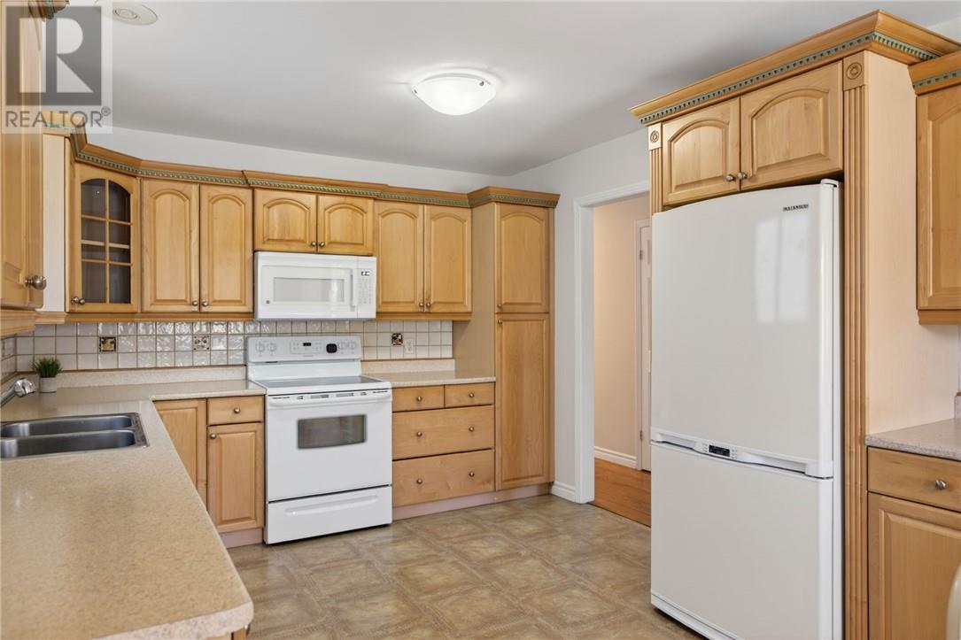 23 Primrose Drive, Greater Sudbury, Ontario  P3L 1B6 - Photo 13 - 2127974