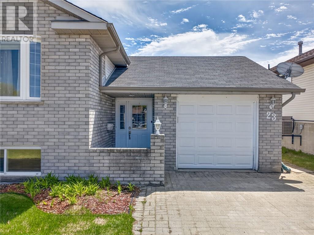 23 Primrose Drive, Greater Sudbury, Ontario  P3L 1B6 - Photo 4 - 2127974