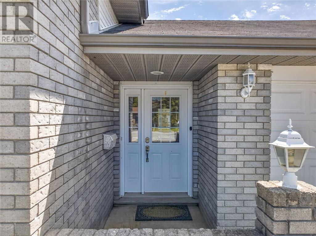 23 Primrose Drive, Greater Sudbury, Ontario  P3L 1B6 - Photo 5 - 2127974