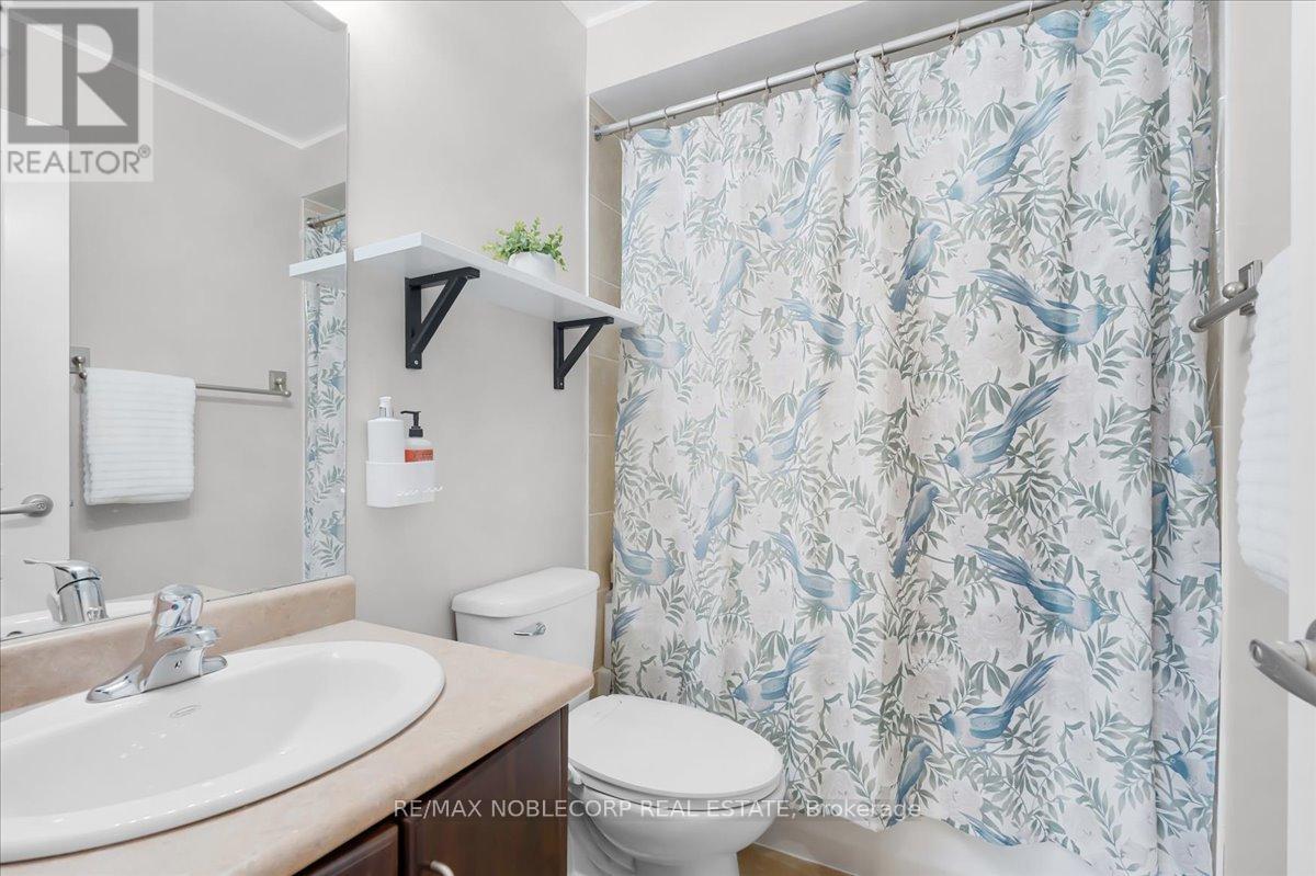 952 Brimorton Drive, Toronto, Ontario  M1G 2V2 - Photo 24 - E13173014