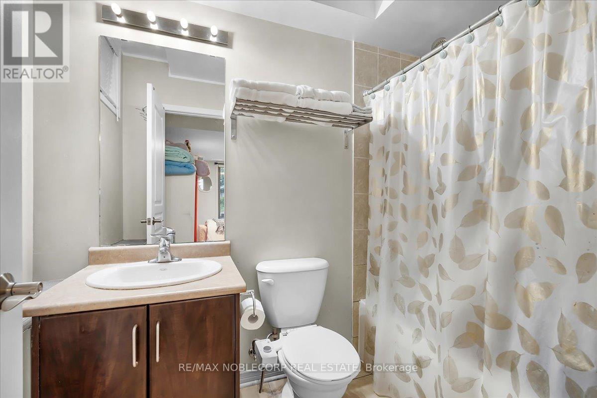 952 Brimorton Drive, Toronto, Ontario  M1G 2V2 - Photo 31 - E13173014