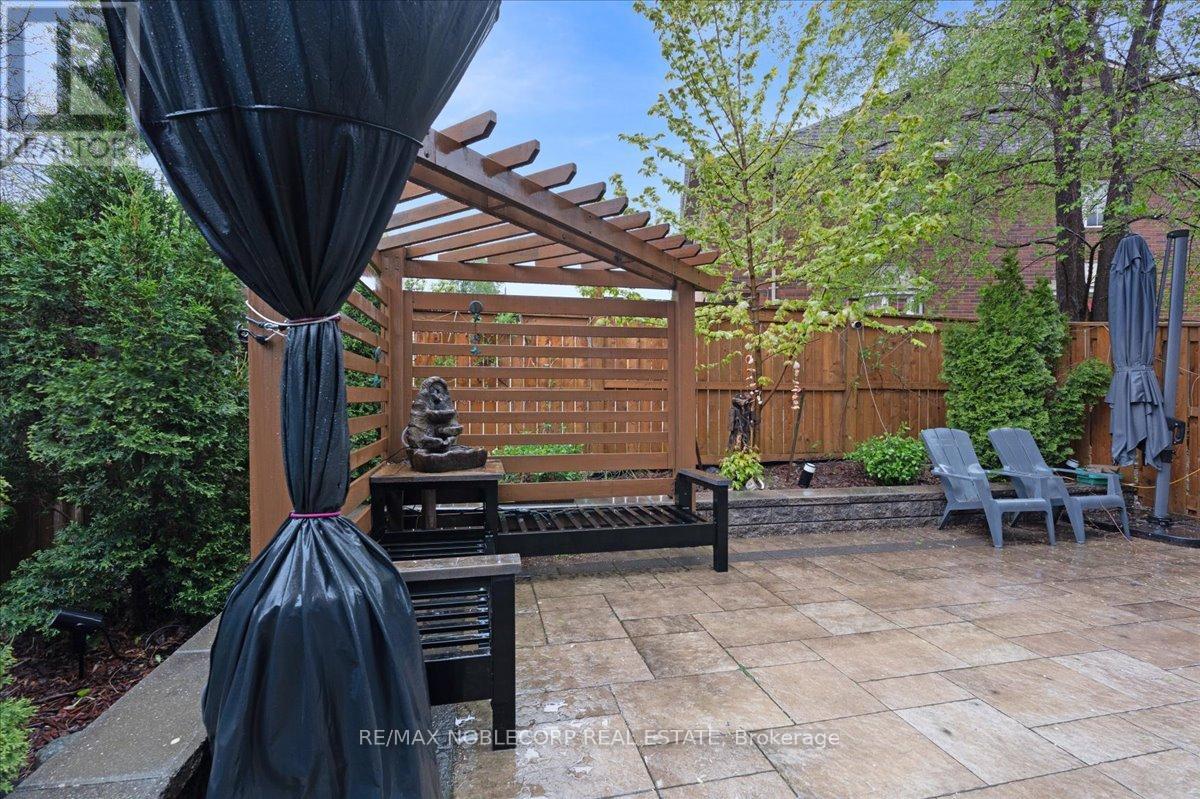 952 Brimorton Drive, Toronto, Ontario  M1G 2V2 - Photo 32 - E13173014