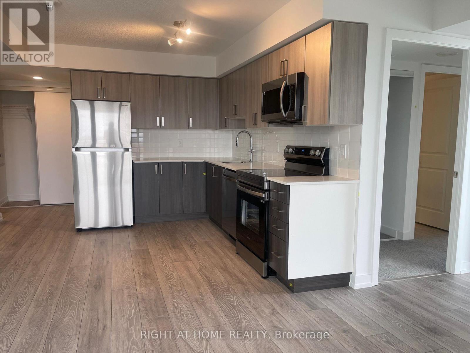 1210 - 1455 Celebration Drive, Pickering, Ontario  L1W 0C3 - Photo 3 - E13173016