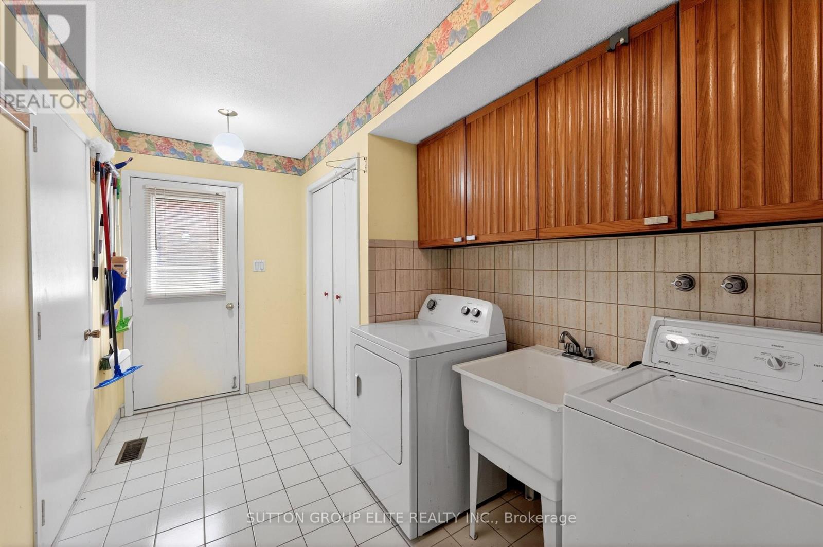 1986 Spruce Hill Road, Pickering, Ontario  L1V 3N8 - Photo 10 - E13173158